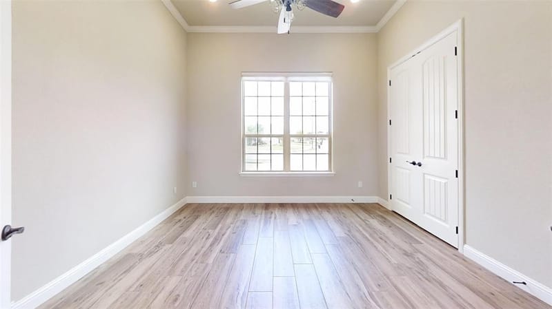 2025 Clive Drive, Granbury TX 76048 - Photo 17