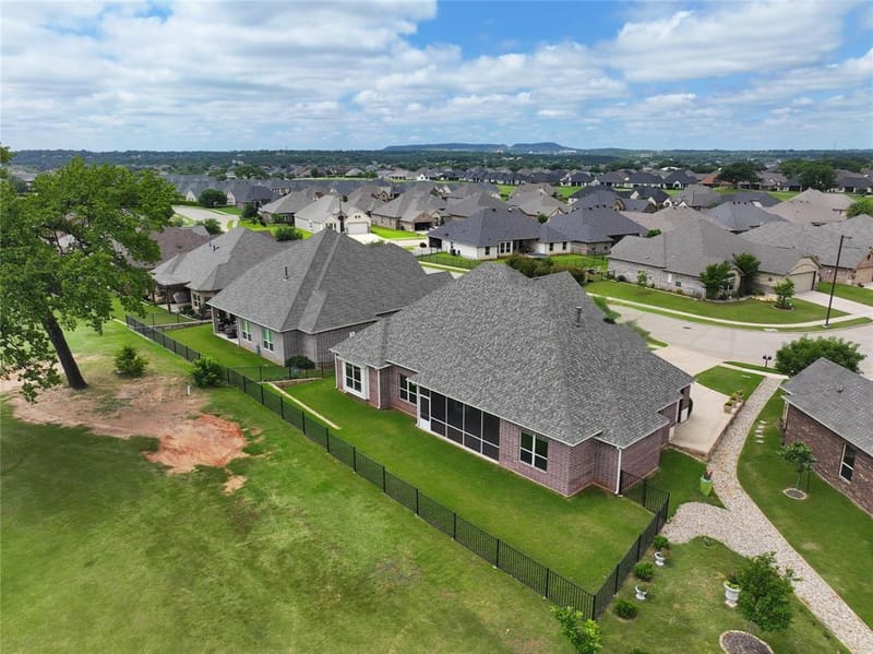 2025 Clive Drive, Granbury TX 76048 - Photo 26