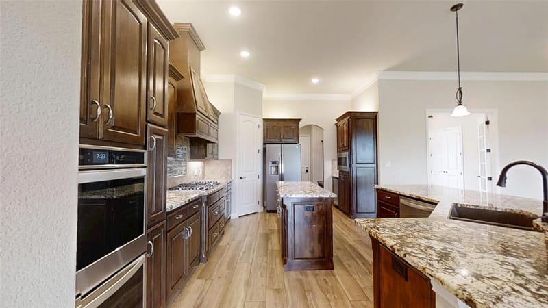 2025 Clive Drive, Granbury TX 76048 - Photo 7
