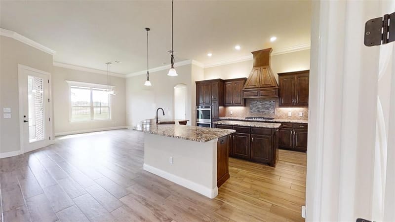 2025 Clive Drive, Granbury TX 76048 - Photo 10