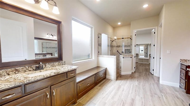 2025 Clive Drive, Granbury TX 76048 - Photo 15