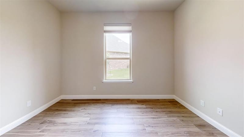 2025 Clive Drive, Granbury TX 76048 - Photo 19