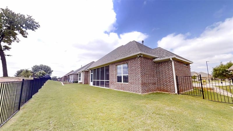 2025 Clive Drive, Granbury TX 76048 - Photo 25