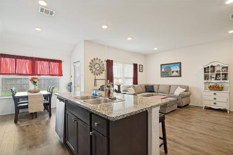 732 Meadow Creek Lane, Josephine TX 75189 - Photo 11