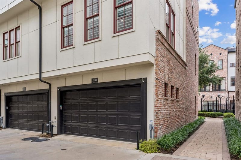 2141 Norlock Lane, Dallas TX 75201 - Photo 22