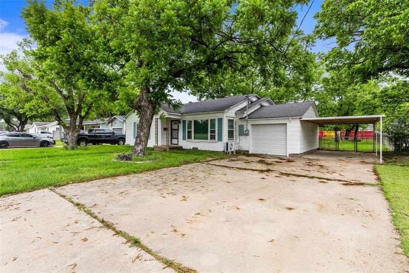 2700 Briarwood Lane, Bellmead TX 76705 - Photo 7