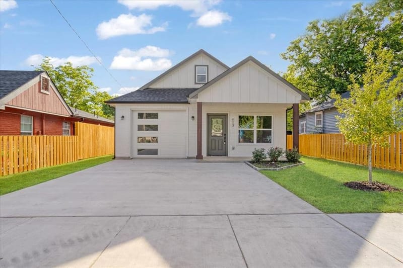 413 N Colbert Avenue, Sherman TX 75090