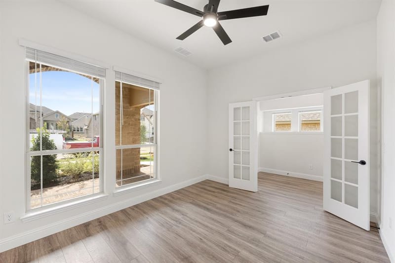 215 Seminole Trail, Alvarado TX 76009 - Photo 6