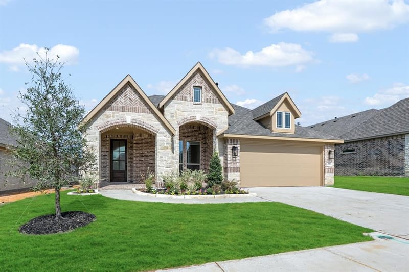 215 Seminole Trail, Alvarado TX 76009 - Photo 3