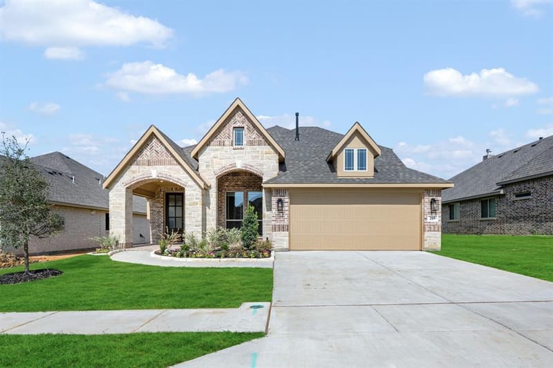 215 Seminole Trail, Alvarado TX 76009