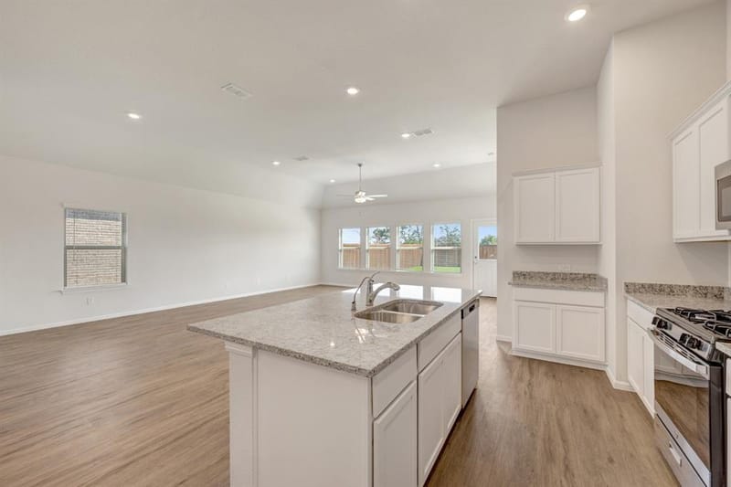 3220 Kingdom Drive, Denton TX 76208 - Photo 12