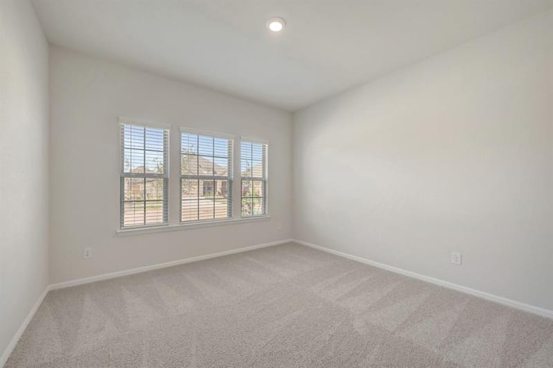 3220 Kingdom Drive, Denton TX 76208 - Photo 7