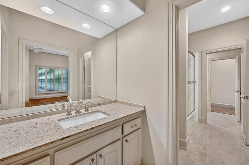 14819 Bellbrook Drive, Addison TX 75254 - Photo 21