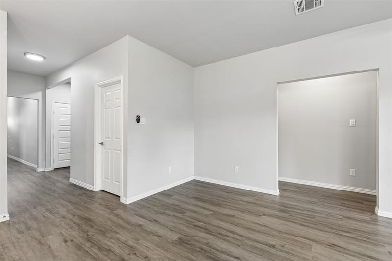 4945 Ramey Avenue, Fort Worth TX 76105 - Photo 10
