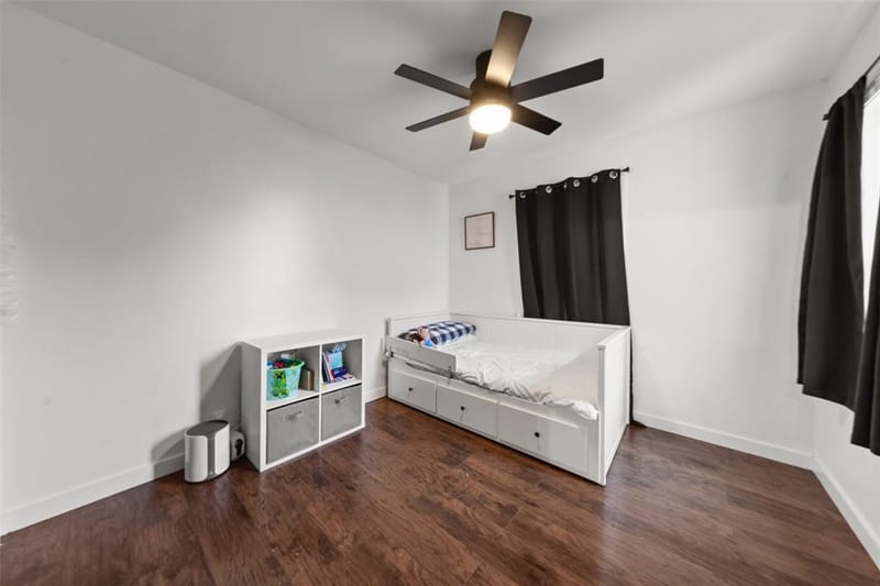 121 Austin Street, McGregor TX 76657 - Photo 12