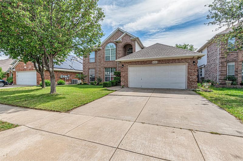 5724 Table Rock Drive, Fort Worth TX 76131 - Photo 3