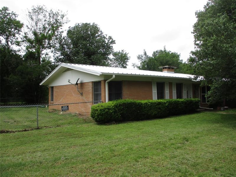 1026 County Road 1145, No City TX 75472 - Photo 2