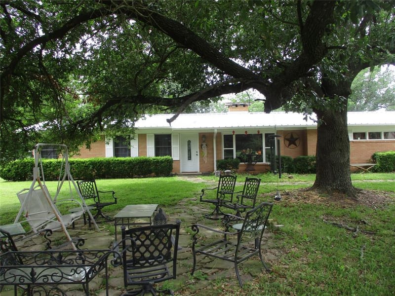 1026 County Road 1145, No City TX 75472