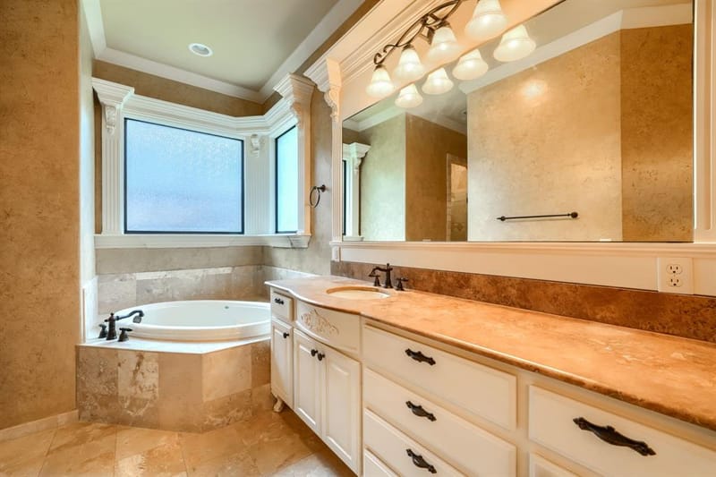 8009 Canyon Oak Drive, North Richland Hills TX 76182 - Photo 27