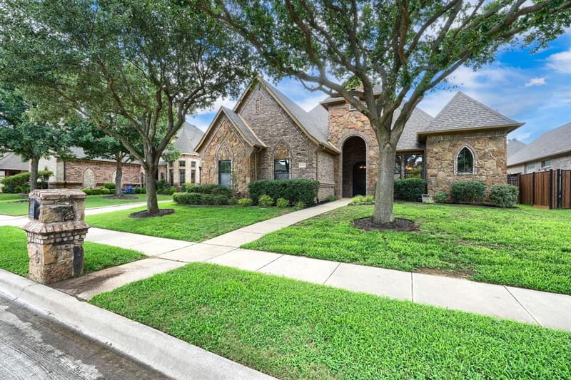 8009 Canyon Oak Drive, North Richland Hills TX 76182 - Photo 2