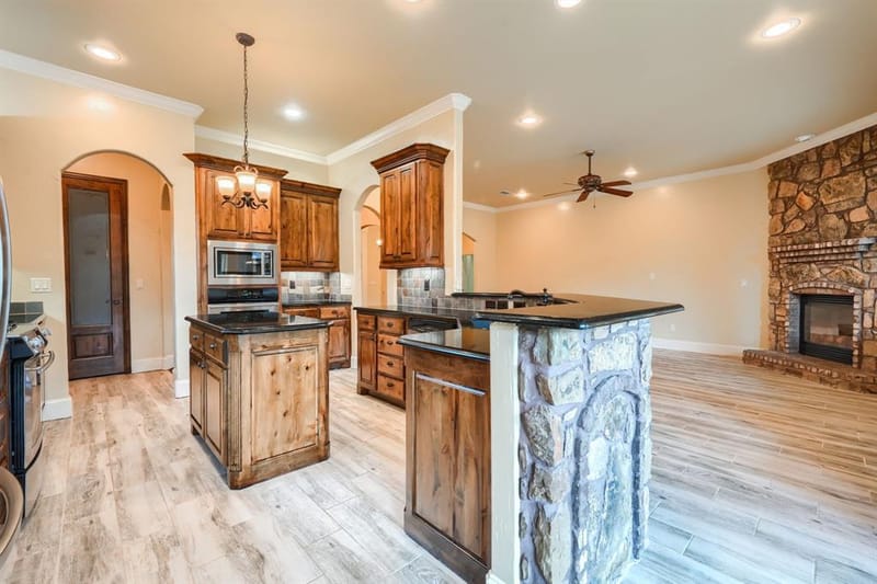 8009 Canyon Oak Drive, North Richland Hills TX 76182 - Photo 16