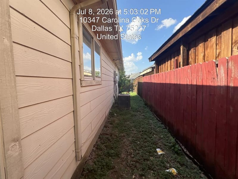 10347 Carolina Oaks Drive, Dallas TX 75227 - Photo 17