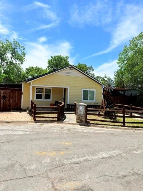 3028 Carnation Avenue, Fort Worth TX 76111