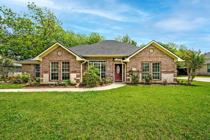 167 Chrissa Drive, Pottsboro TX 75076 - Photo 2