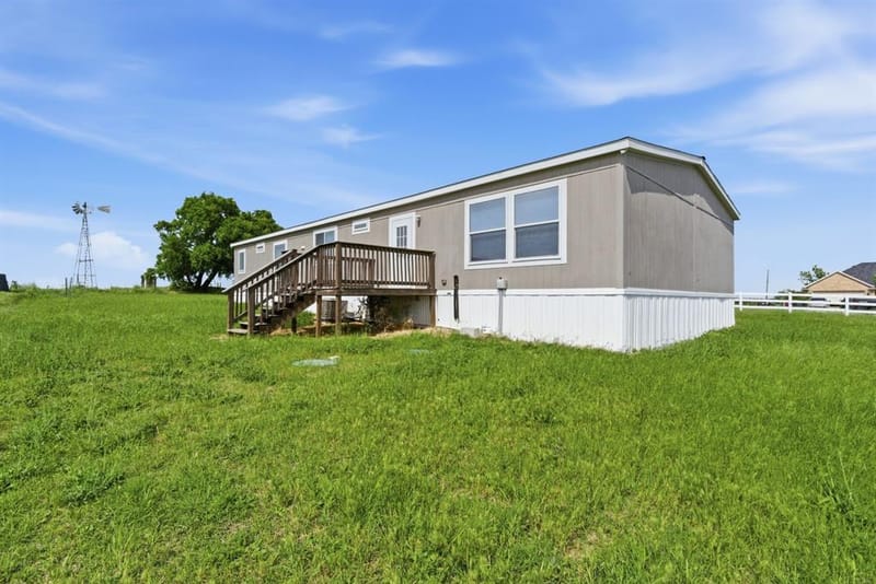 303 Mesa Ridge, Decatur TX 76234 - Photo 14