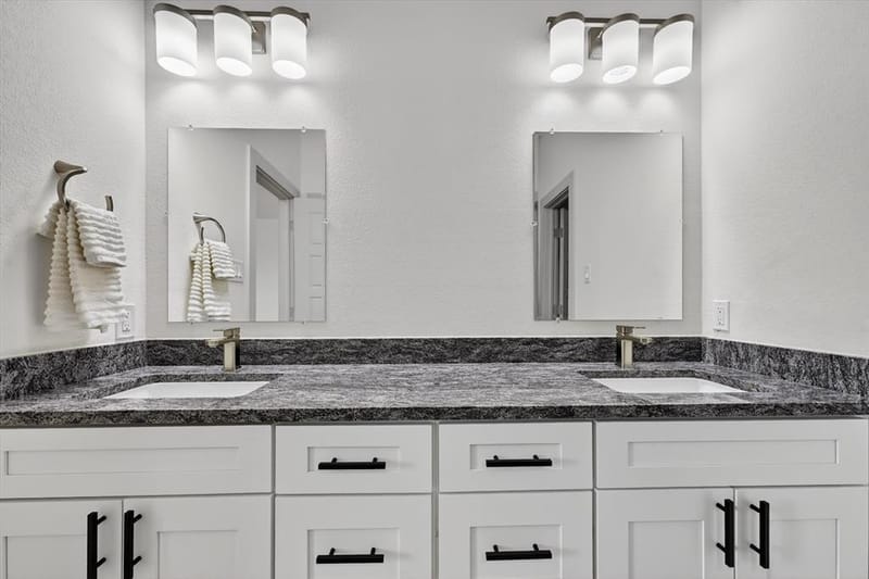 6027 Rivendell Drive, Frisco TX 75035 - Photo 12