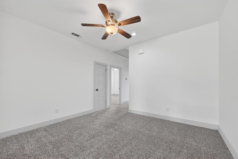 6027 Rivendell Drive, Frisco TX 75035 - Photo 14