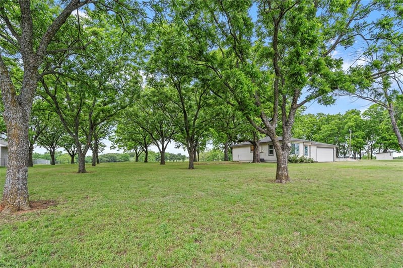 341 Reast Road, Whitesboro TX 76273 - Photo 23