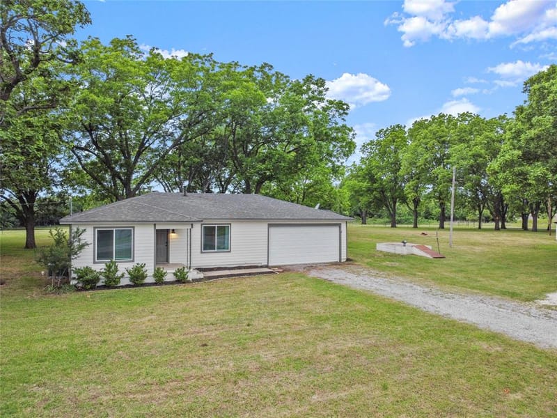 341 Reast Road, Whitesboro TX 76273