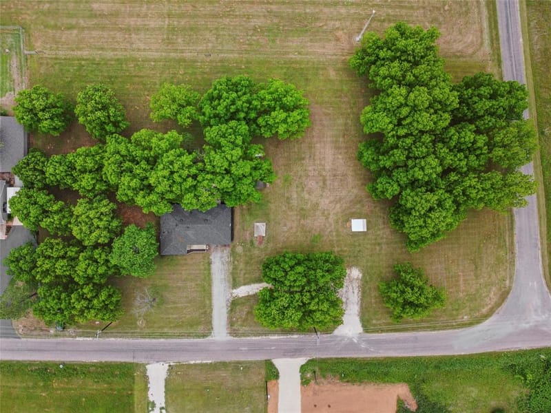341 Reast Road, Whitesboro TX 76273 - Photo 34