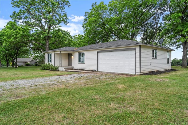 341 Reast Road, Whitesboro TX 76273 - Photo 4