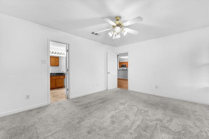 10505 Braewood Drive, Fort Worth TX 76131 - Photo 14