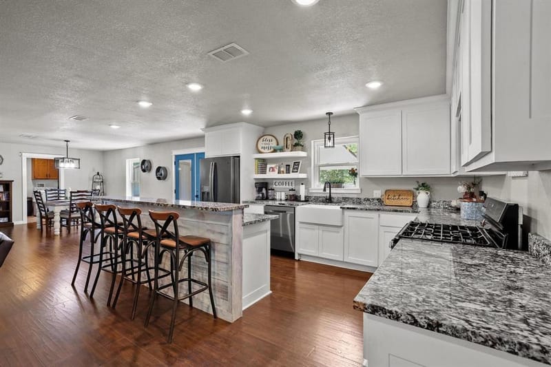 3353 County Road 2130, Telephone TX 75488 - Photo 9
