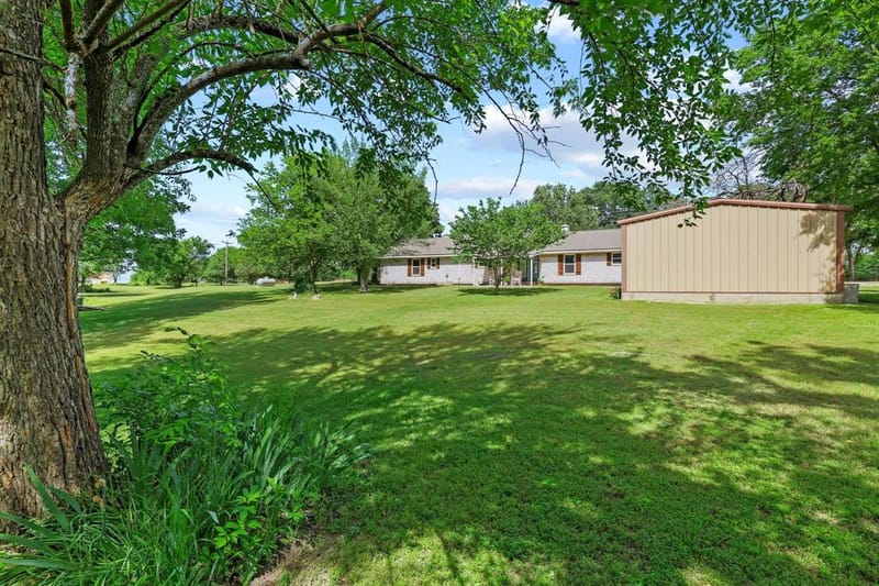 3353 County Road 2130, Telephone TX 75488 - Photo 33
