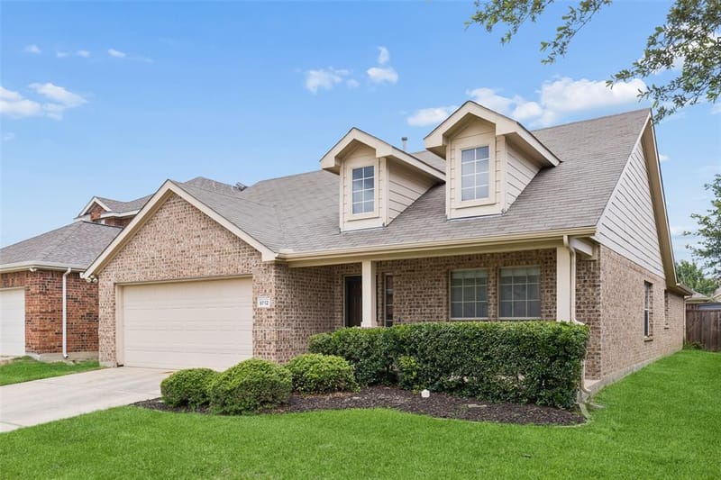 9712 Starfire Drive, McKinney TX 75072 - Photo 2
