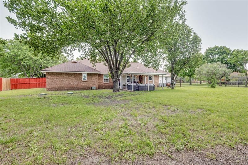 3323 Dasher Street, Lancaster TX 75146 - Photo 32