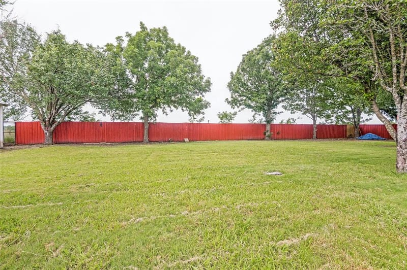 3323 Dasher Street, Lancaster TX 75146 - Photo 35