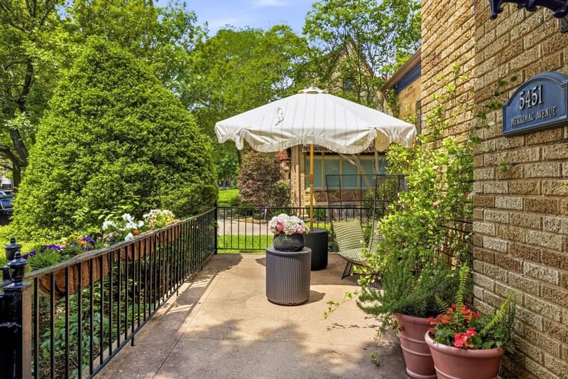 5451 Merrimac Avenue, Dallas TX 75206 - Photo 2