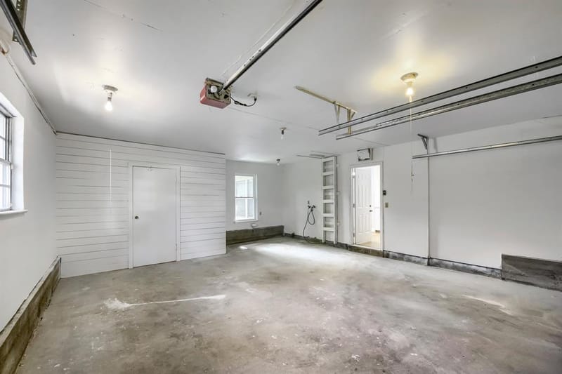 11016 Lippitt Avenue, Dallas TX 75218 - Photo 27