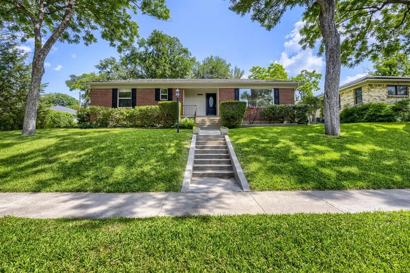 11016 Lippitt Avenue, Dallas TX 75218