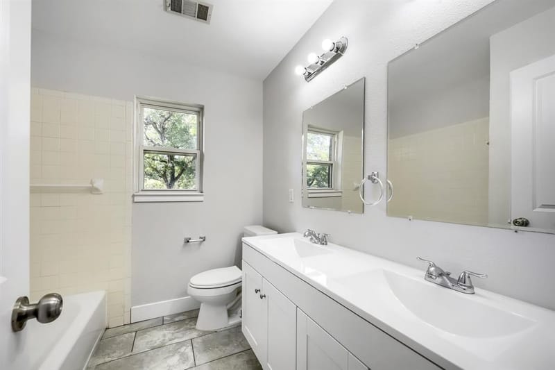 11016 Lippitt Avenue, Dallas TX 75218 - Photo 21