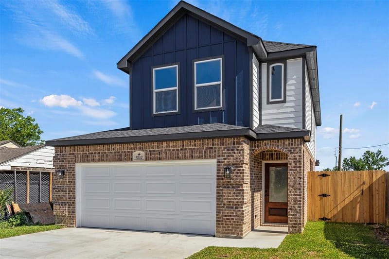 1517 Avenue D, Fort Worth TX 76104 - Photo 2