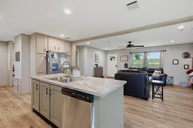 587 Kentucky Town Road, Whitewright TX 75491 - Photo 8