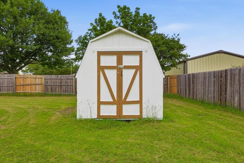 921 High Point Drive, Midlothian TX 76065 - Photo 33