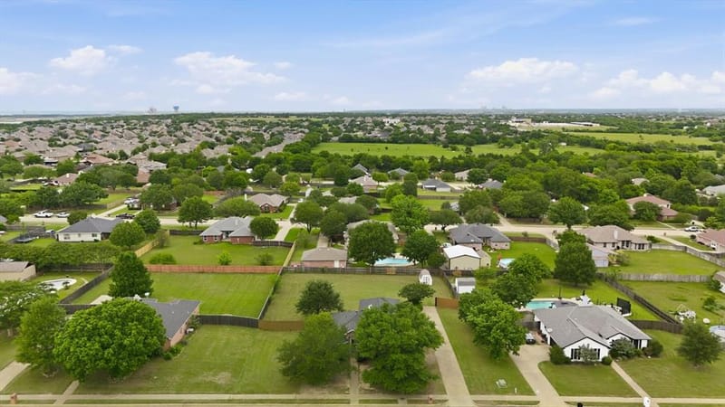 921 High Point Drive, Midlothian TX 76065 - Photo 35