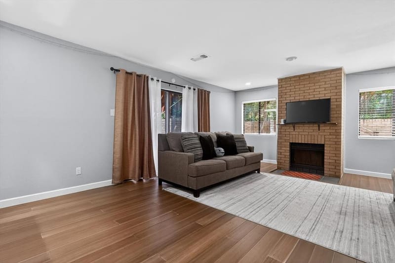 2613 Mccart Avenue # 2613, Fort Worth TX 76110 - Photo 8